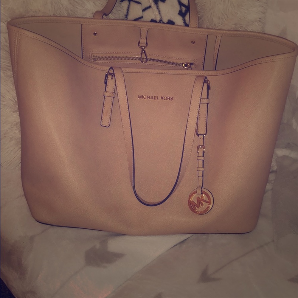 Michael Kors purse